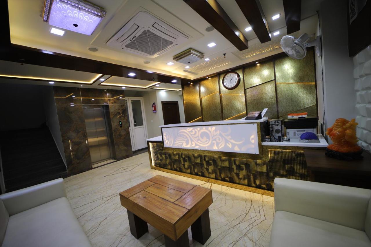 Hotel Royal Phoenix Agra  Dış mekan fotoğraf