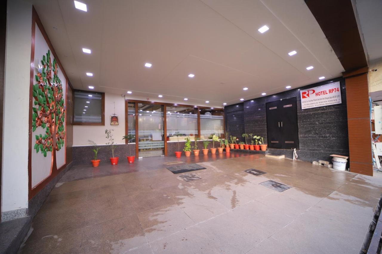 Hotel Royal Phoenix Agra  Dış mekan fotoğraf