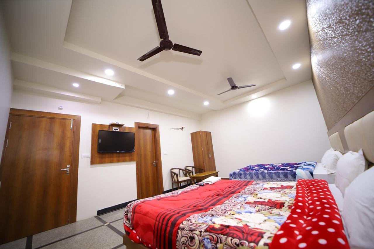 Hotel Royal Phoenix Agra  Dış mekan fotoğraf