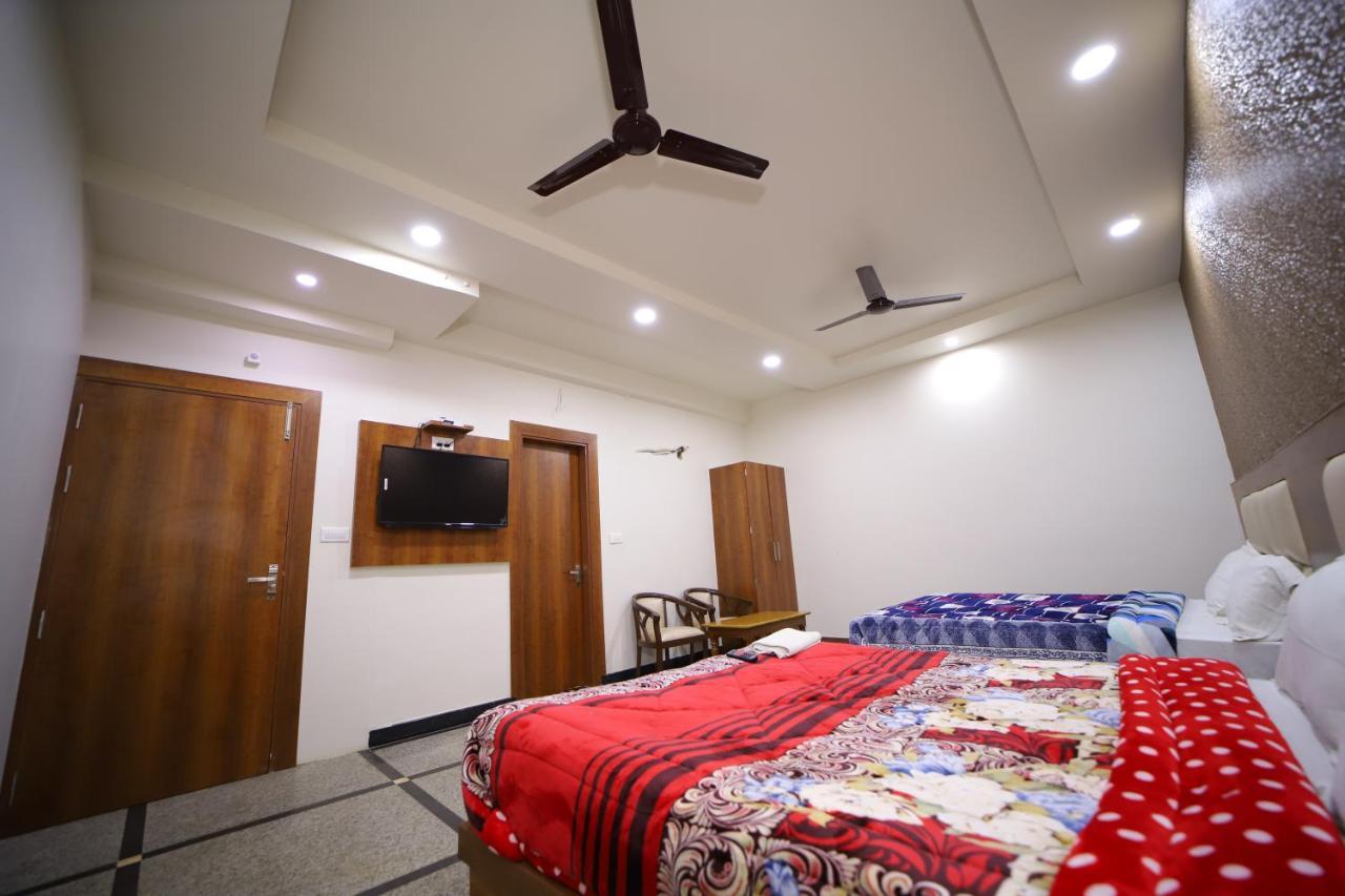 Hotel Royal Phoenix Agra  Dış mekan fotoğraf
