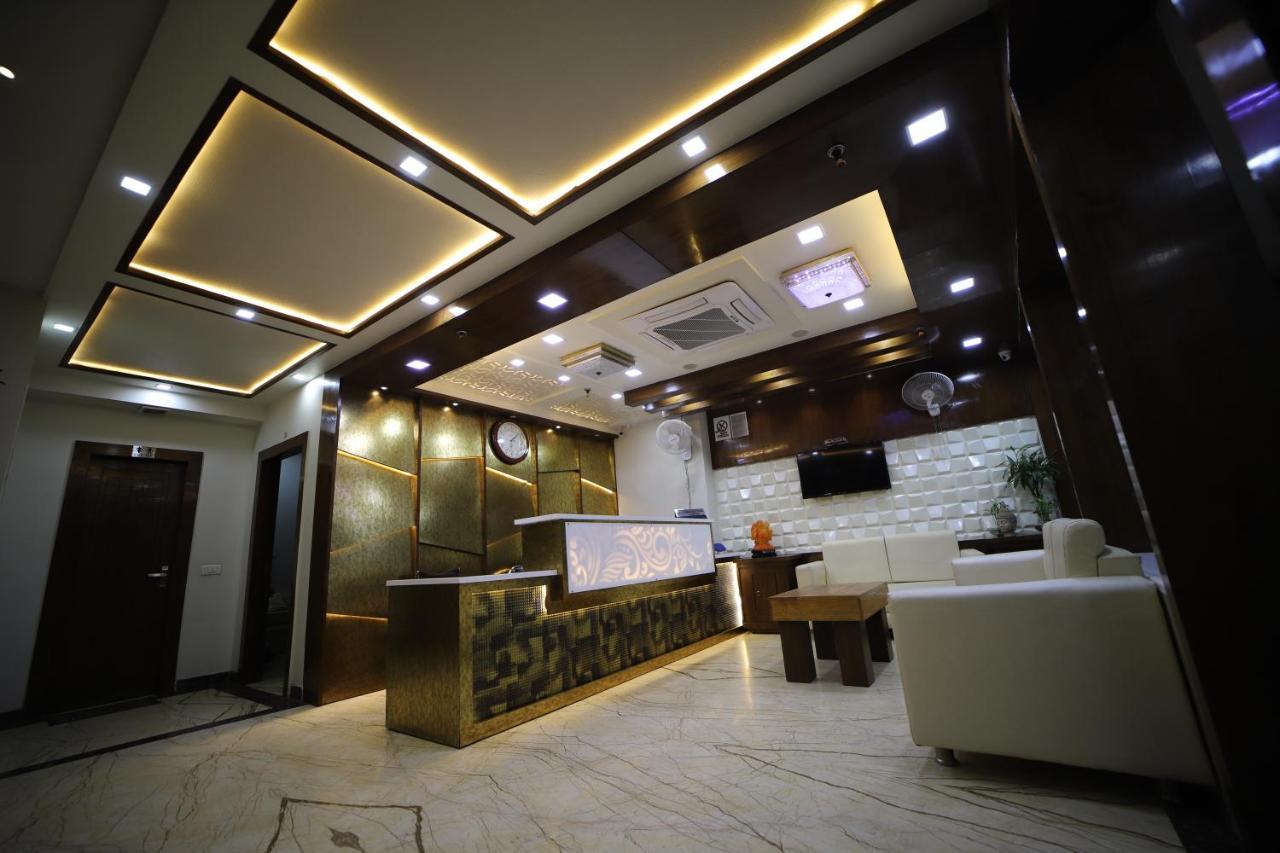 Hotel Royal Phoenix Agra  Dış mekan fotoğraf