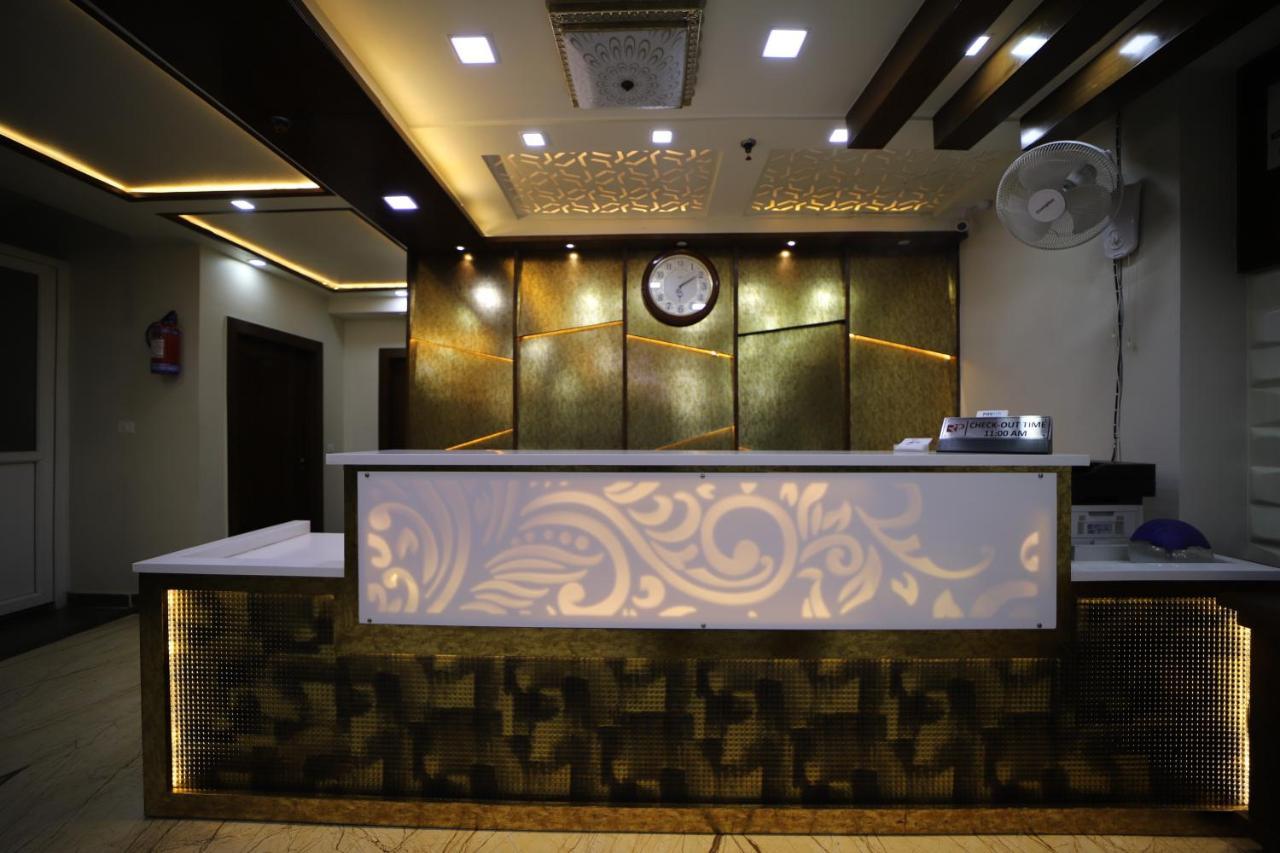 Hotel Royal Phoenix Agra  Dış mekan fotoğraf
