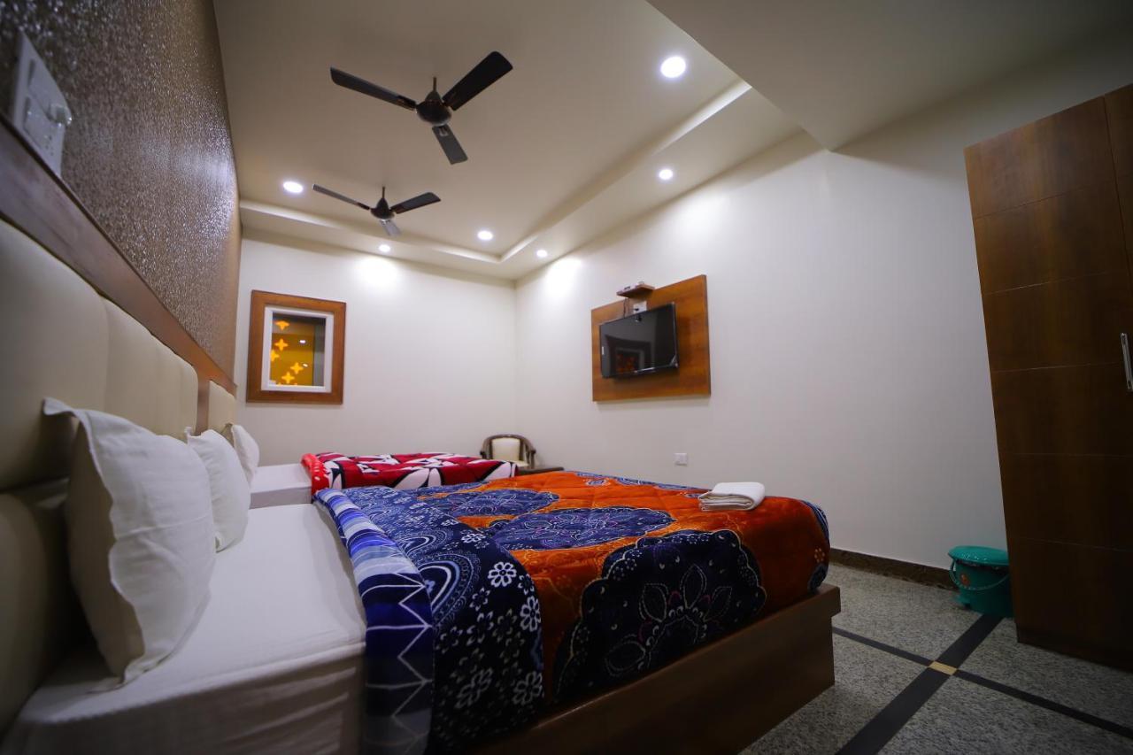 Hotel Royal Phoenix Agra  Dış mekan fotoğraf