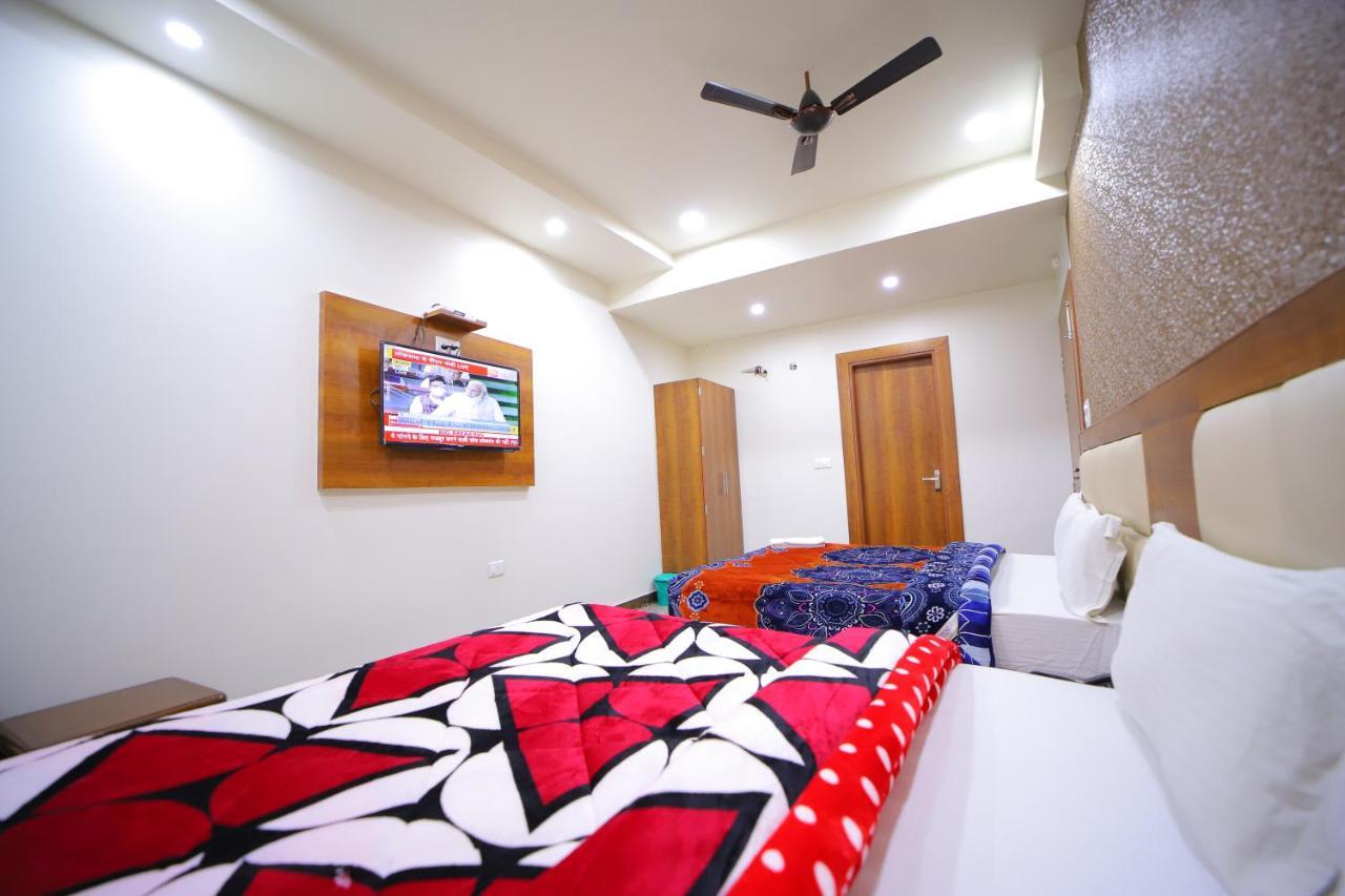Hotel Royal Phoenix Agra  Dış mekan fotoğraf