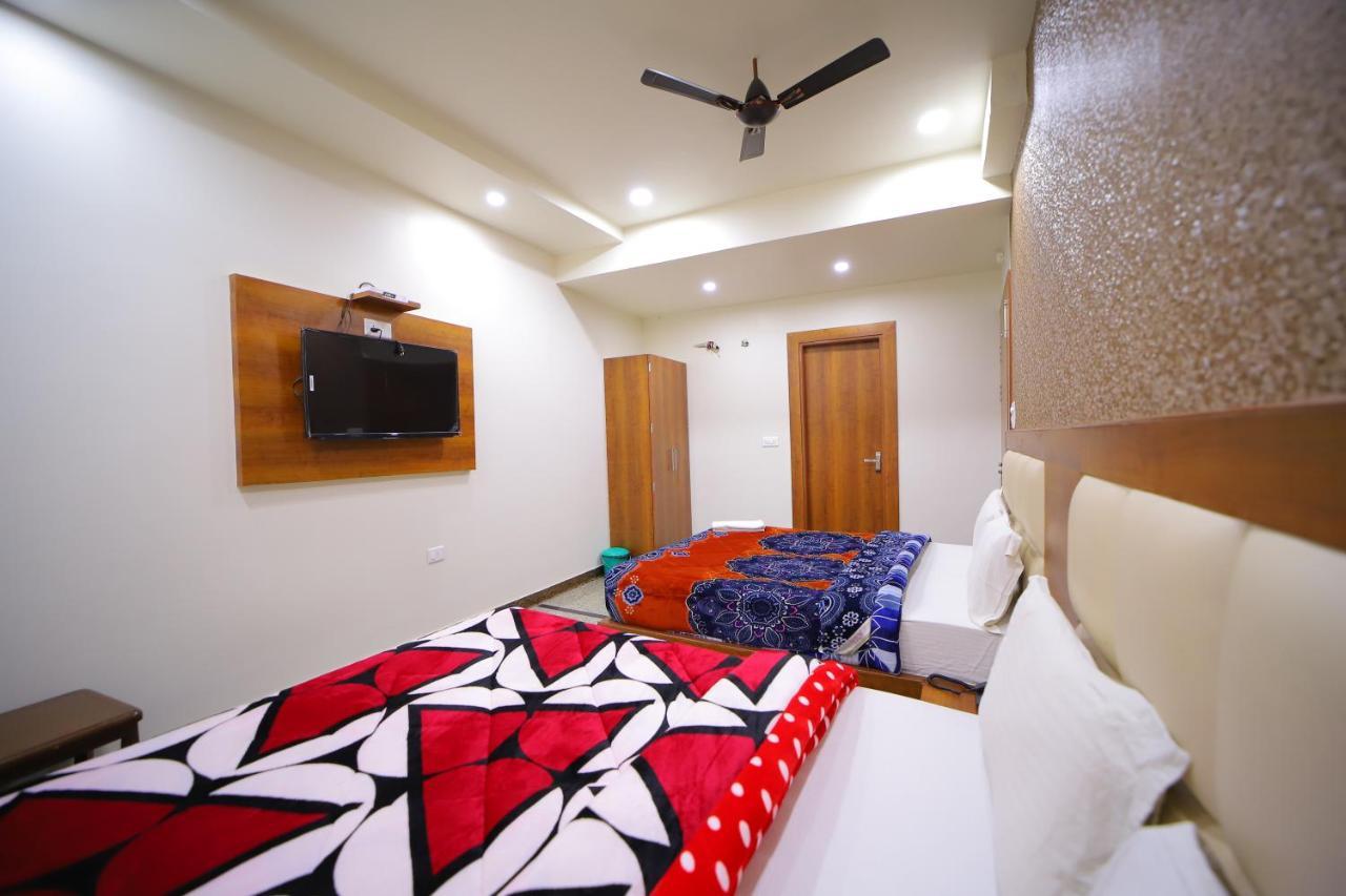 Hotel Royal Phoenix Agra  Dış mekan fotoğraf