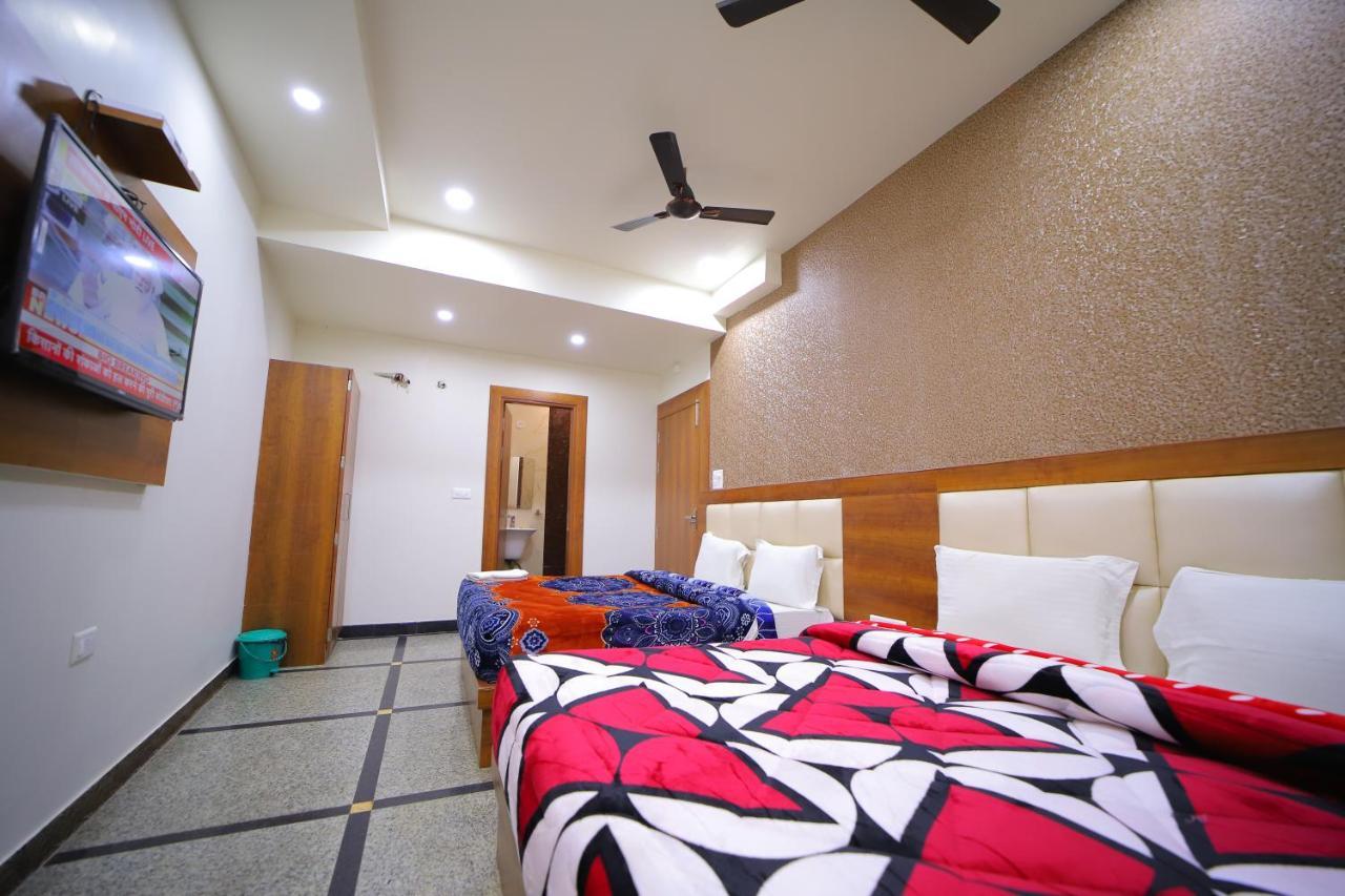 Hotel Royal Phoenix Agra  Dış mekan fotoğraf