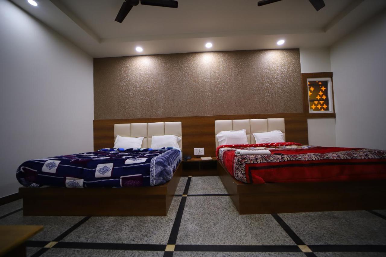Hotel Royal Phoenix Agra  Dış mekan fotoğraf