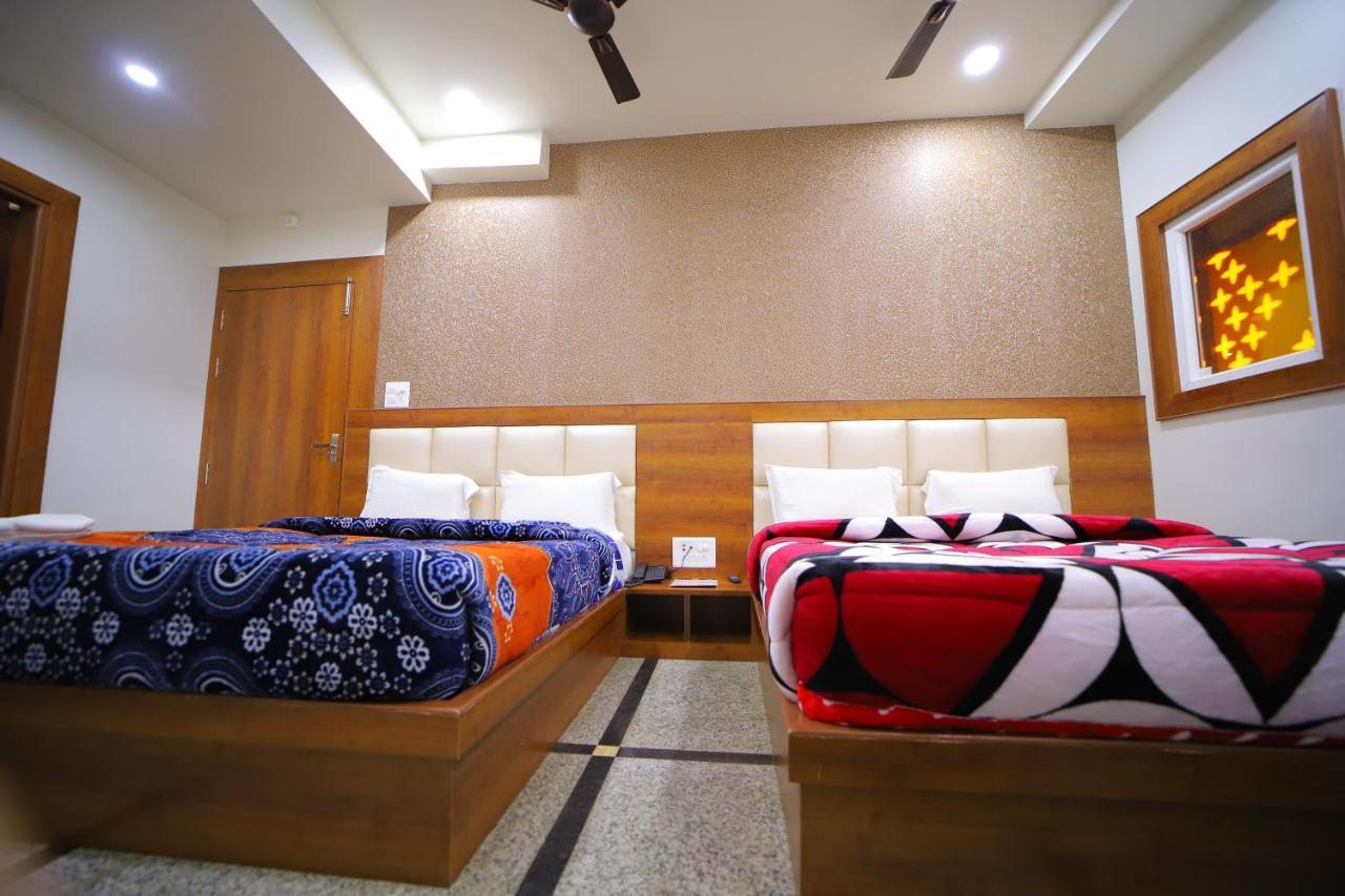 Hotel Royal Phoenix Agra  Dış mekan fotoğraf