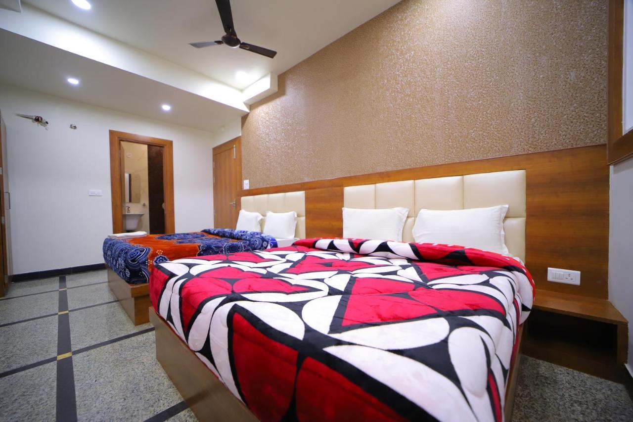 Hotel Royal Phoenix Agra  Dış mekan fotoğraf