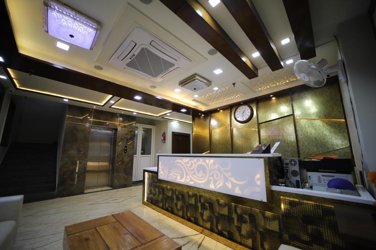 Hotel Royal Phoenix Agra  Dış mekan fotoğraf