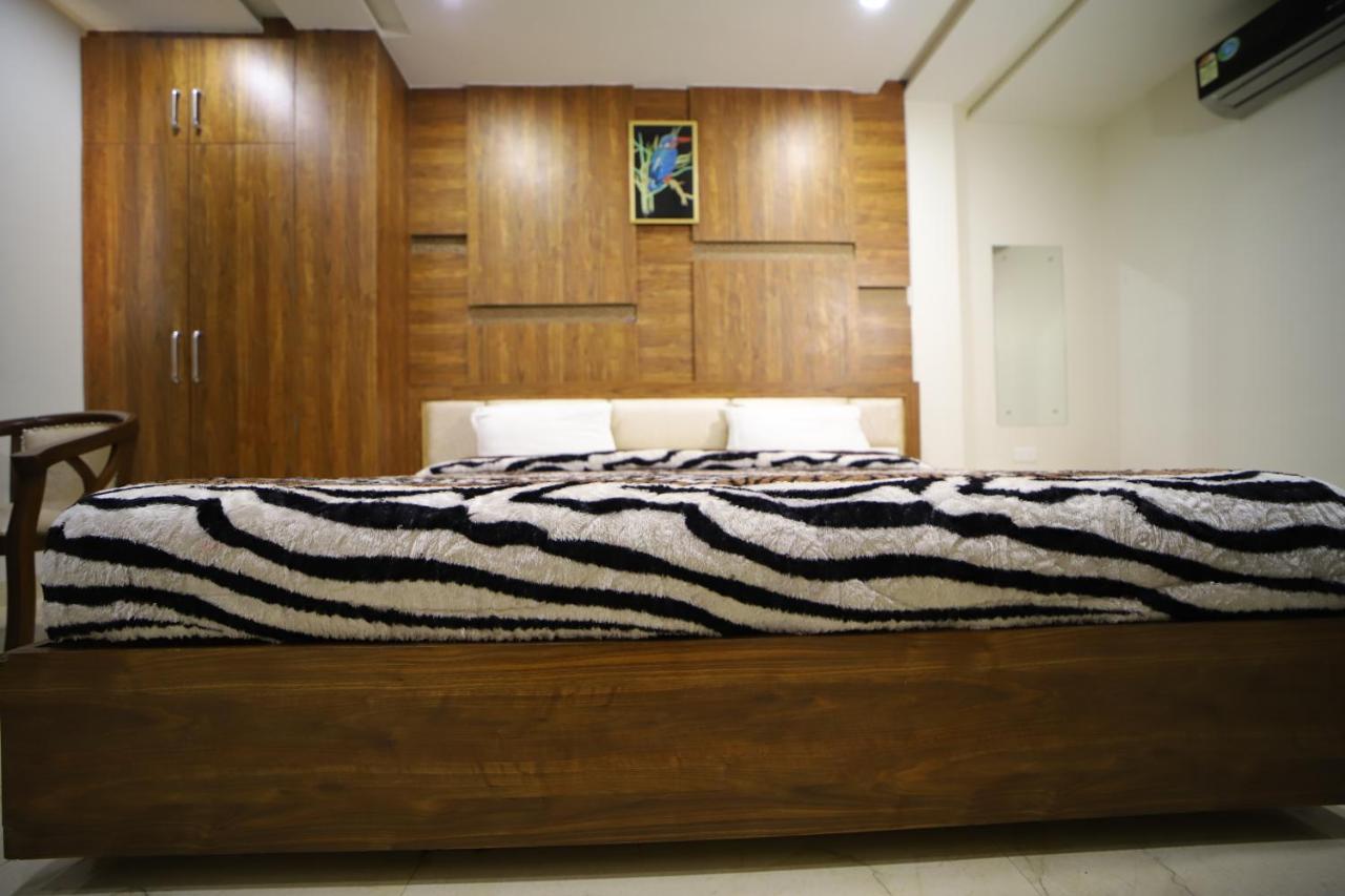 Hotel Royal Phoenix Agra  Dış mekan fotoğraf