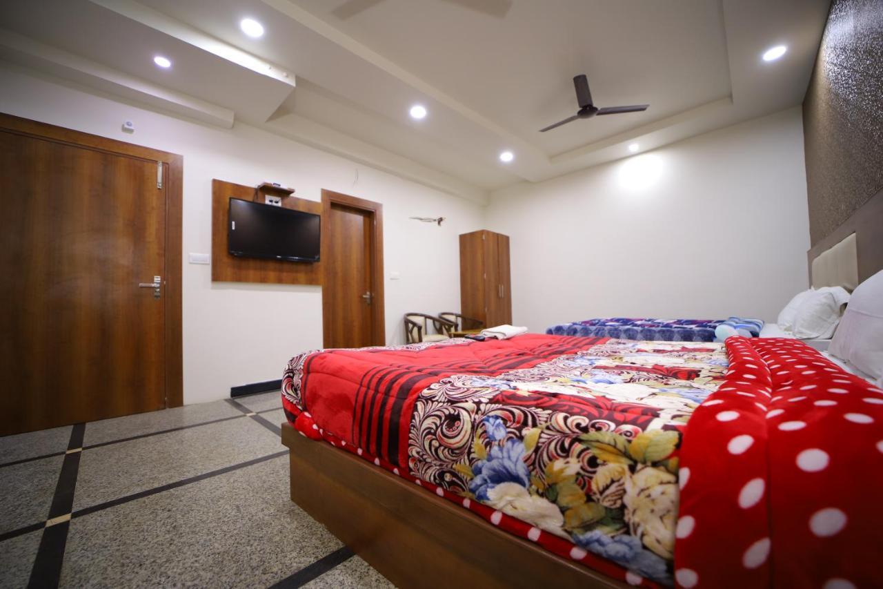 Hotel Royal Phoenix Agra  Dış mekan fotoğraf